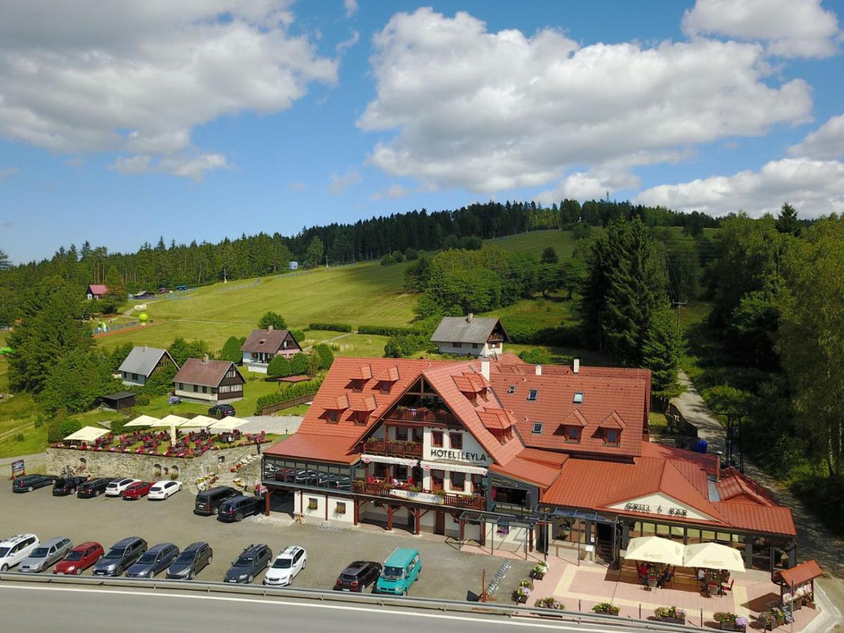 Hotel Leyla Frymburk Exterior photo